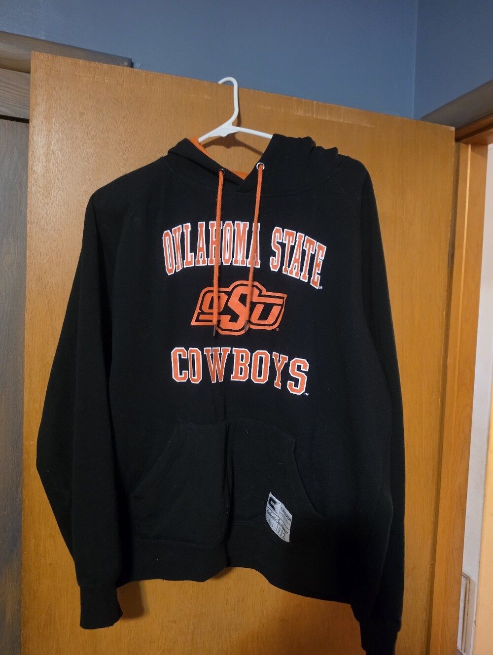Colosseum Black and Orange Oklahoma State Cowboys Crewneck Sweatshirt Unisex